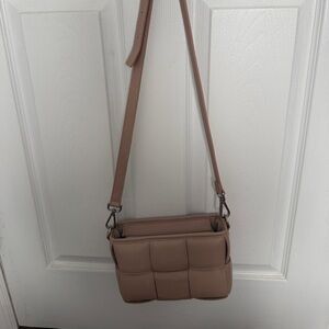 Women’s Woven Crossbody Bag - Dusty Rose